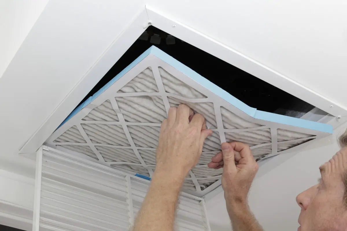 Reasons Why An AC Filter Keeps Bending – How To Fix It
